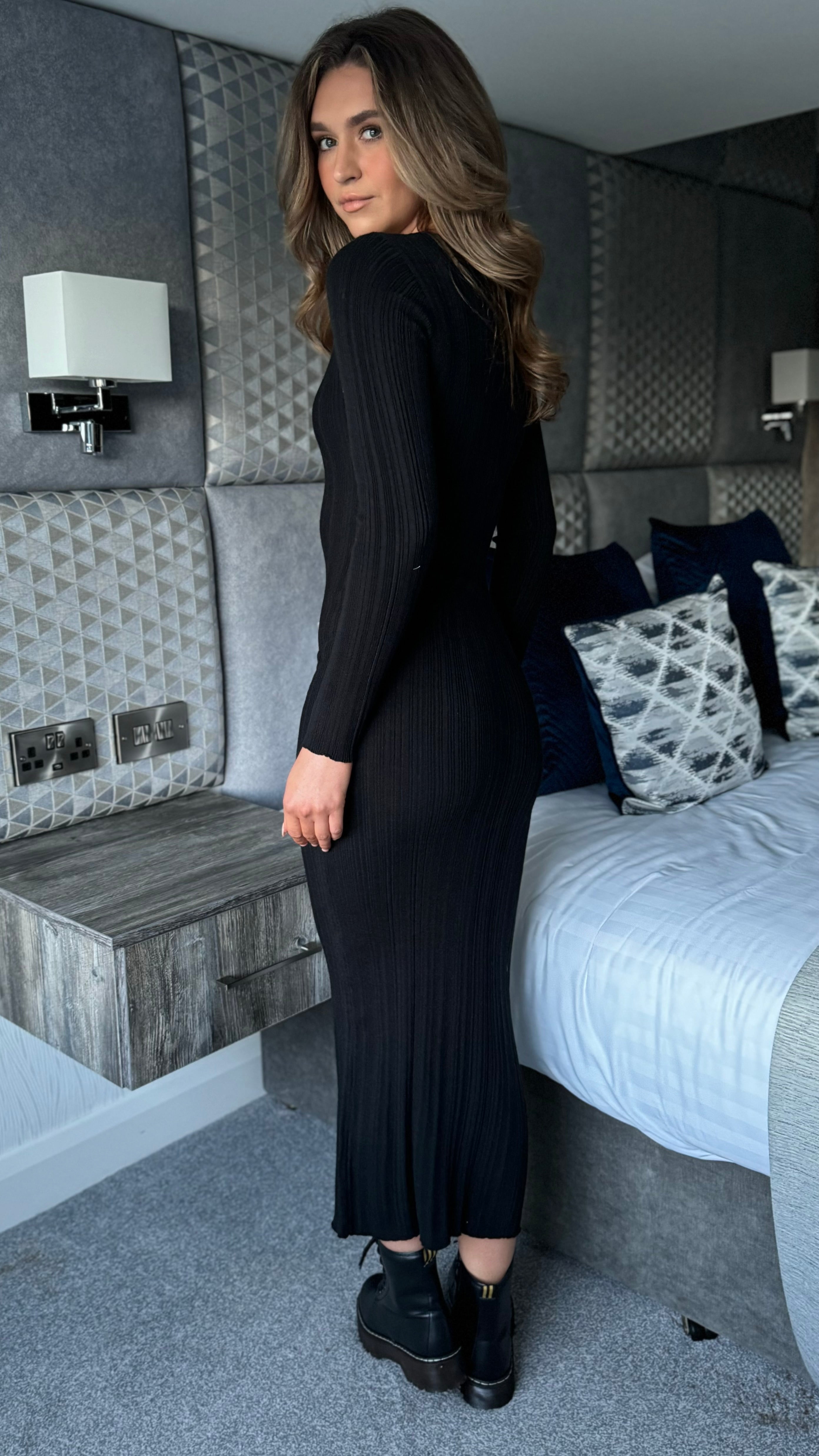 Logan Black Ribbed Midaxi Dress